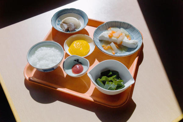 科技烹饪革命,最新菜品重塑未来餐桌体验