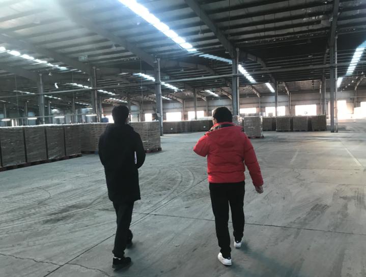 新昌最新招工信息，职场与友情的交织故事