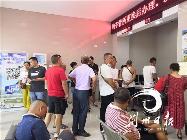 荆州市货运司机招聘现状，行业前景与个人观点分析